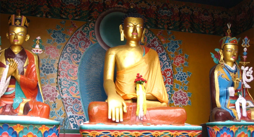 平和とピースを求めて仏教の聖地パールルンビニへの仏教巡礼の旅