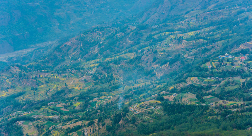 日本語ができるシェルパ族ガイドが手配するネパール現地にある日本語の青空トレッキング＆Himalaya Kankou旅行代理店が紹介するモハレダンダ人気トレッキングコース、https://www.onlinetreks.com/mohare+danda+trekking.html